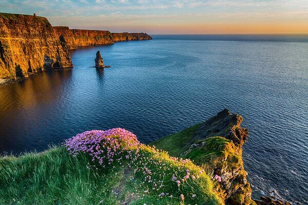 Cliffs of Moher Cliffs of Moher