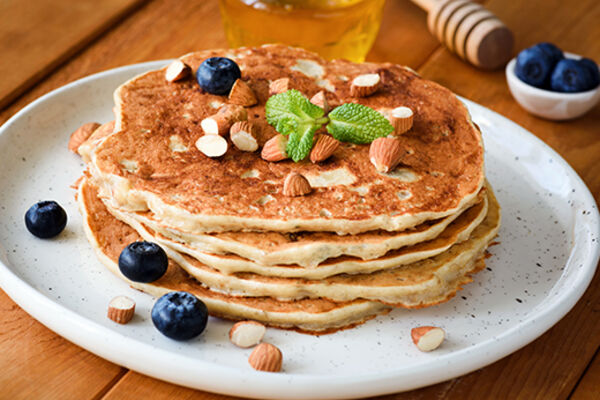 Almond Berry Pancakes Almond Berry Pancakes